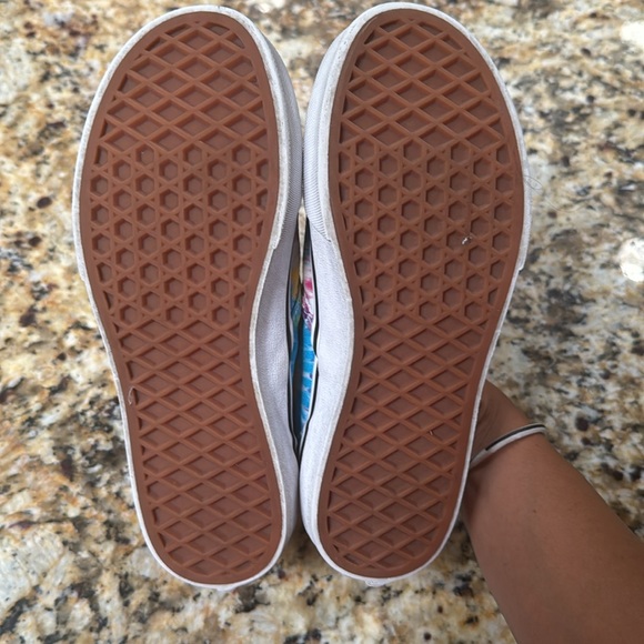Vans Slip on Skate Shoe - Picture 4 of 6